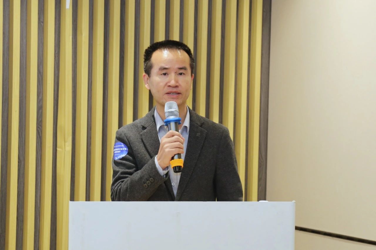 8085d8bd-1ceb-4da4-9baa-c928254c2167.jpg